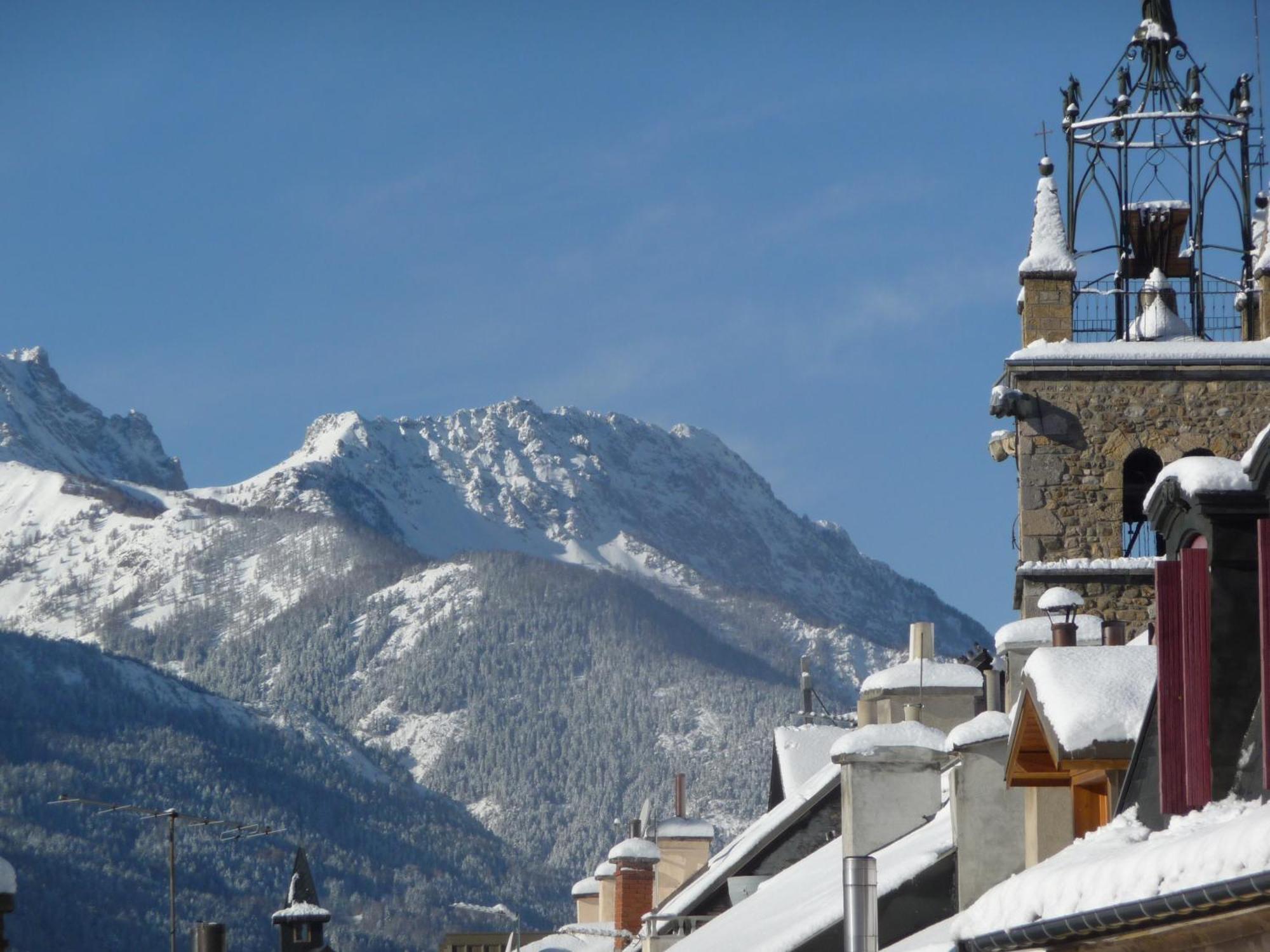 Le Grand Hotel Barcelonnette Exterior foto